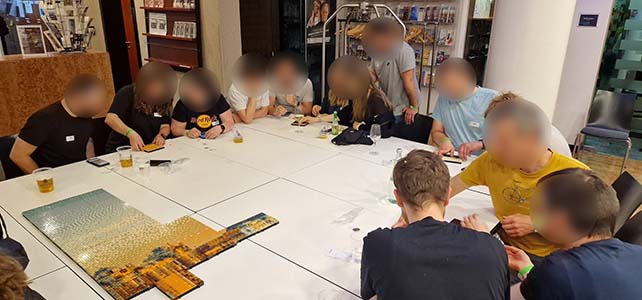 Team werkt samen aan Brixelart